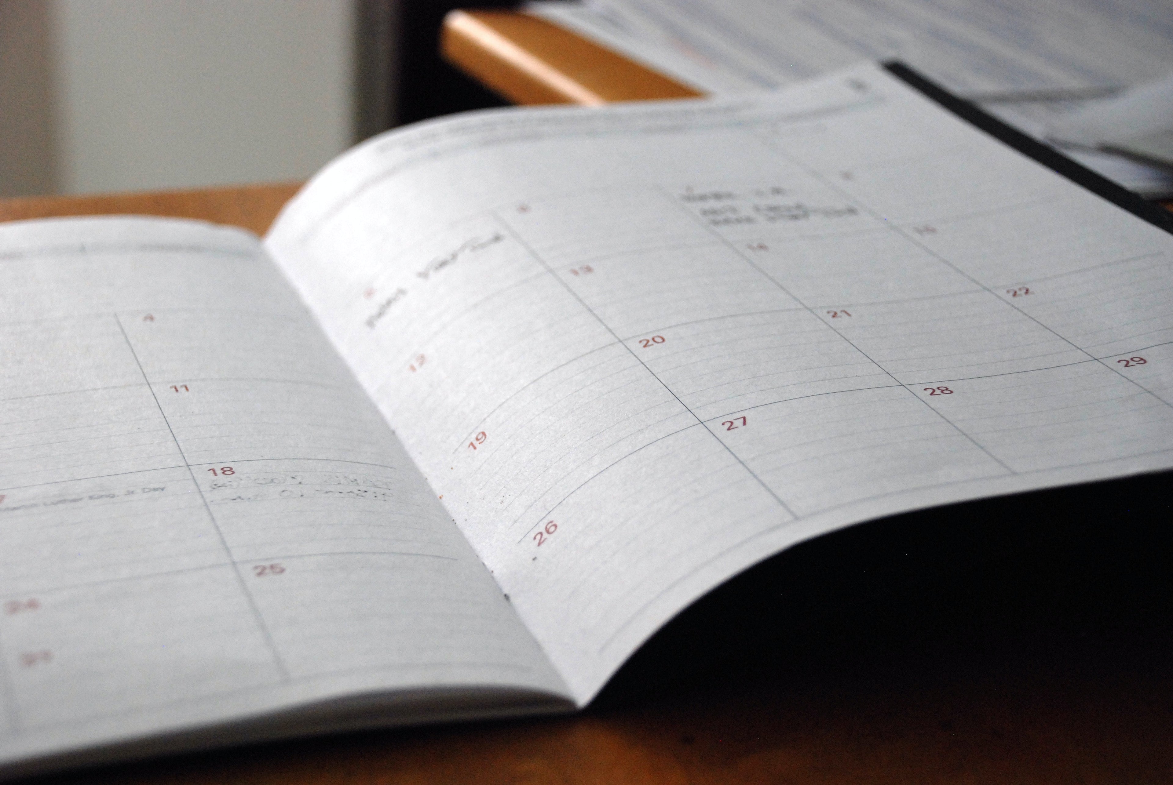 Expiration Dates vs. Manufacturing Dates